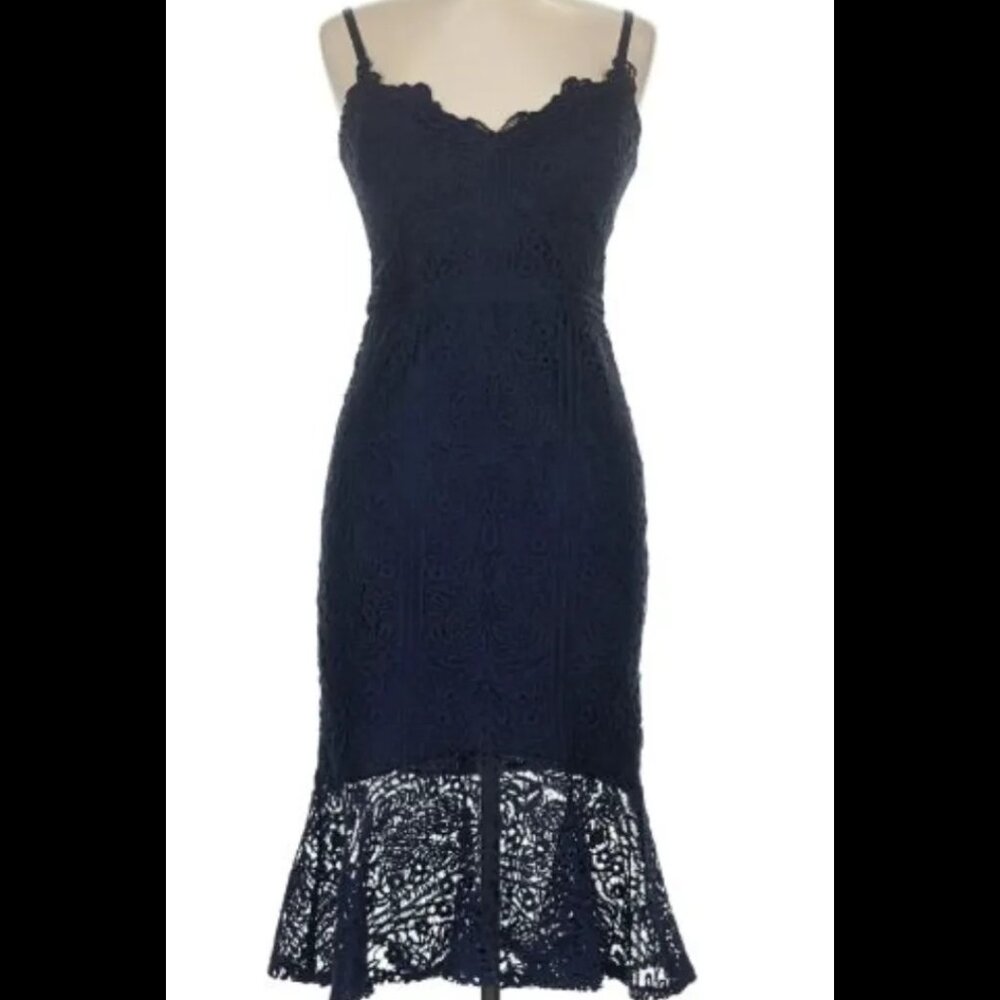 GUESS Black Lace Formal Evening Dress • Size 12 • Structured & Elegant